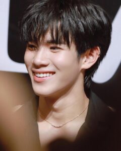 โฟร์ท ณัฐวรรธน์ (27)