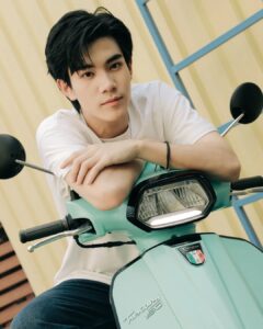 โฟร์ท ณัฐวรรธน์ (30)