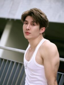 บาส อัศวภัทร์