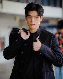 สกาย วงศ์รวี