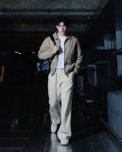 วงศ์รวี นทีธร